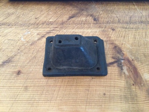 Suzuki gp100 carb cover - suzuki,