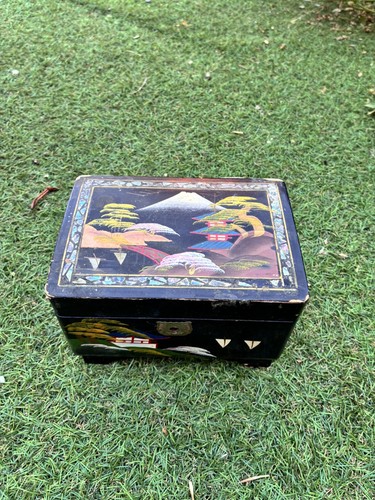 Old chinese black lacquer - chinese,