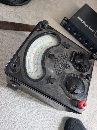 Vintage universal avometer - universal,
