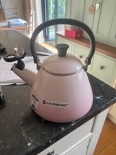 Creuset pink kettle stove - pink,