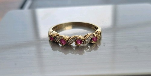 9ct yellow gold ruby - yellow,