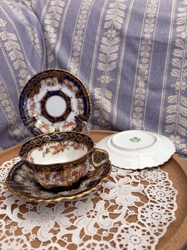 Crown staffordshire born china - crown,