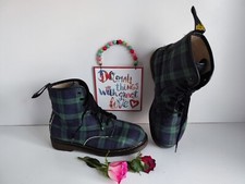Dr Martens 1460 tartan green blue canvas england vintage UK7 EU41 US9
