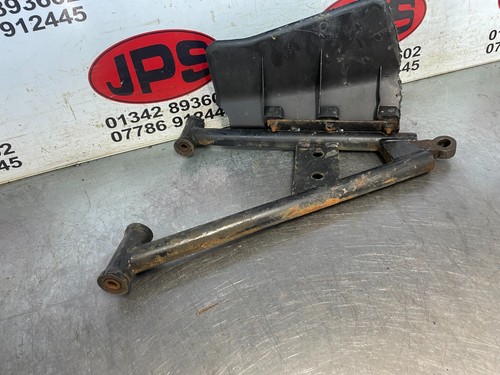 Front lower suspension arm - r/h,