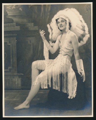 C1920s flapper showgirl studio - flapper,