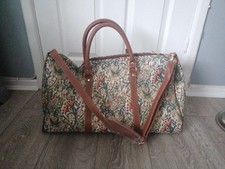 NWOT SIGNARE WILLIAM MORRIS