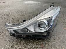 Genuine TOYOTA Prius Alpha 2015 +  LEFT PASSENGER Headlight Koito 47-65 DAMAGED