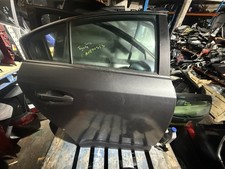 2012 Toyota Avensis Off Side