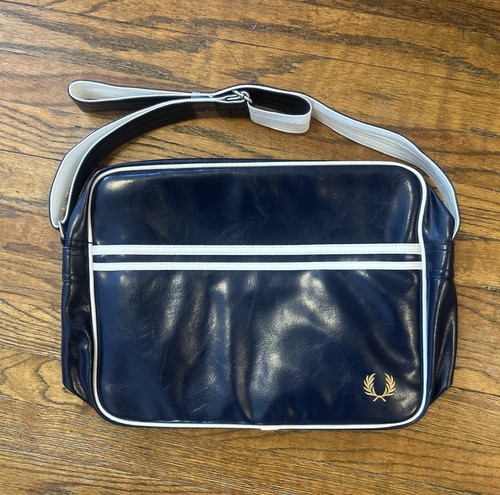 Fred perry laptop - fred,