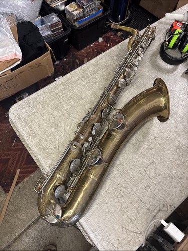 Conn 12m baritone - 12m, saxophone