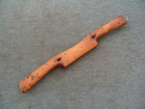 Brass mouthed boxwood