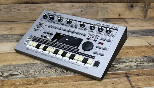 Used roland 303 groovebox - roland,