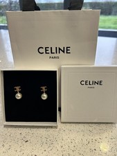 BNIB TRIOMPHE LOGO PEARL DROP