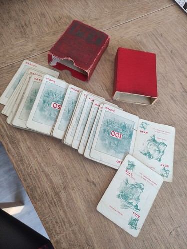 Vintage pit card board game - pit,