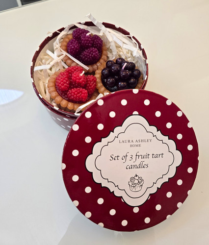 New laura ashley - laura, set
