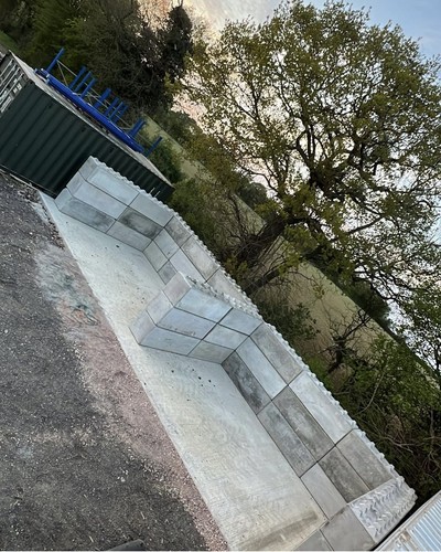Interlocking concrete blocks - concrete,