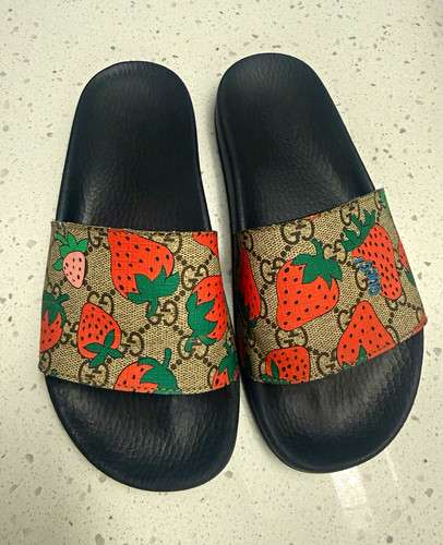Gucci supreme strawberry - gucci,