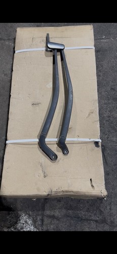 Audi wiper arm mechanism - 8z,