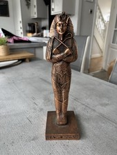 The Leonardo collection