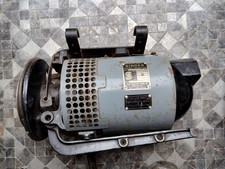 Vintage Singer Sewing Machine