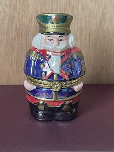 Christmas nutcracker - mr,