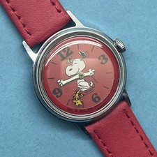Vintage 1970s Timex Snoopy Red Floating Woodstock Wrist Watch 30mm Case Working