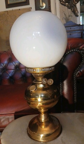 Antique brass oil lamp with - lamp,