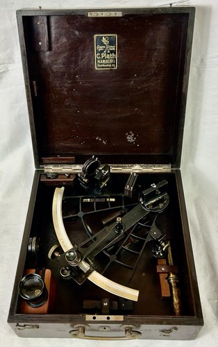 Antique plath sextant - c,