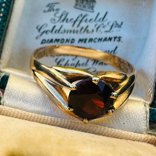 Vintage 9ct gold garnet gypsy - vintage,