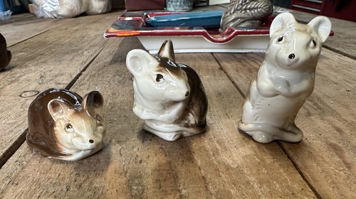 Poole pottery mice - 3x,