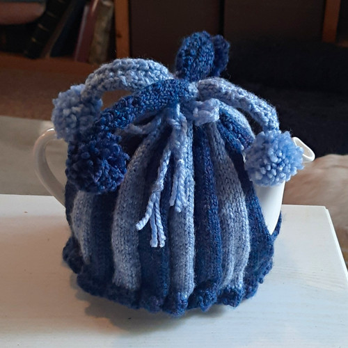 Handmade wool knitted tea - knitted, cosy