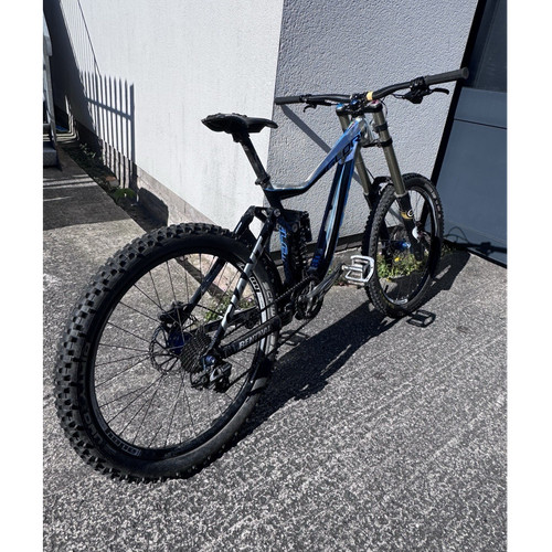 Giant glory downhill bike - glory, 26in