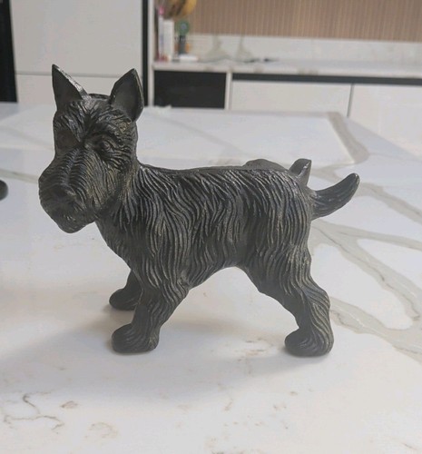 Cast iron naughty scottie dog - naughty,