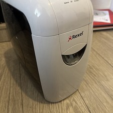 Rexel Style Cross-Cut Shredder - 5 Sheets - Black Used