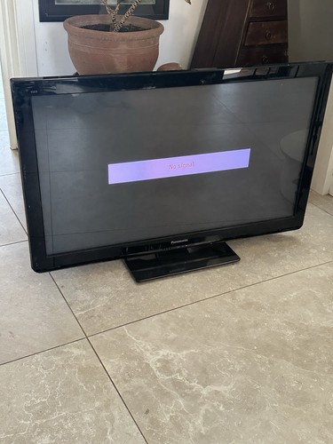 Panasonic 40inch good - 40inch,