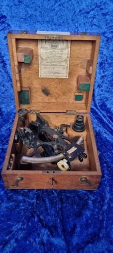 Husun sextant ww2 - sextant, by