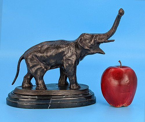 Vintage bronze elephant - bronze, base