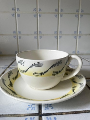 Eric ravilious tea cup - ravilious,