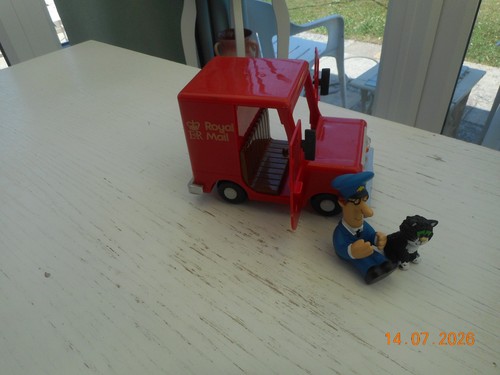 Postman pat friction van - pat's,