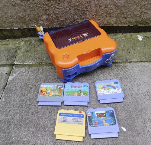 Vtech smile games - v, lion