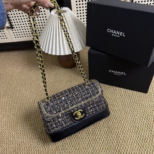 Chanel beauty gwp tweed flap - tweed,