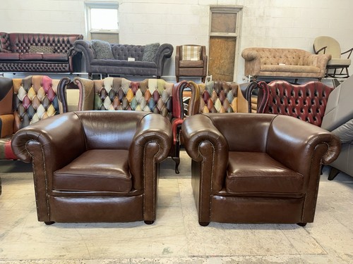 Pair chesterfield style - chesterfield,
