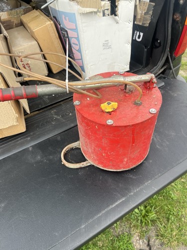 Suspension pump for and - for, bl