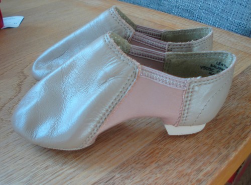Capezio tan split - split, jazz