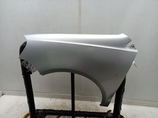 VOLKSWAGEN POLO Left Front