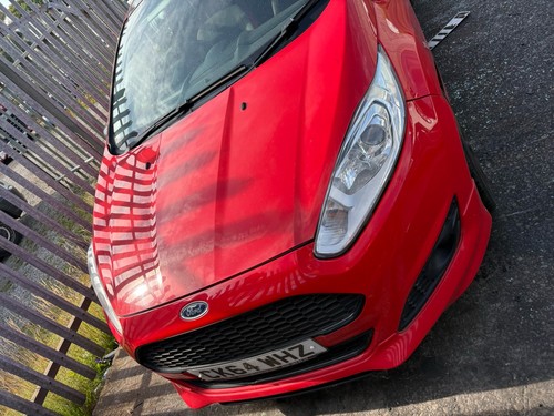 Ford fiesta mk7 zetec red - zetec, s