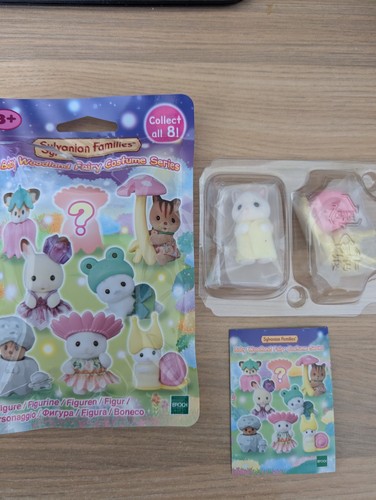 Sylvanian persian cat snail - persian,