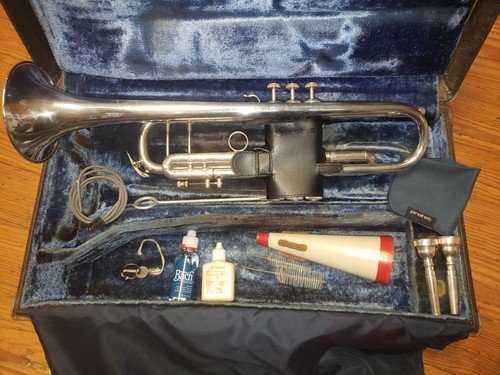 Vintage 1975 bach stradivarius - 1975,