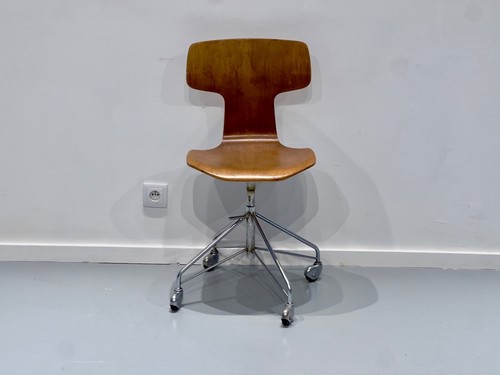 Model 3113 swivel - swivel, chair