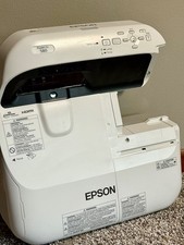 Epson PowerLite 580 XGA Ultra Short Throw HDMI Projector - NO REMOTE